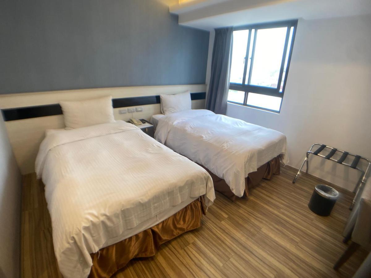 Taichung Saint Hotel Exterior photo