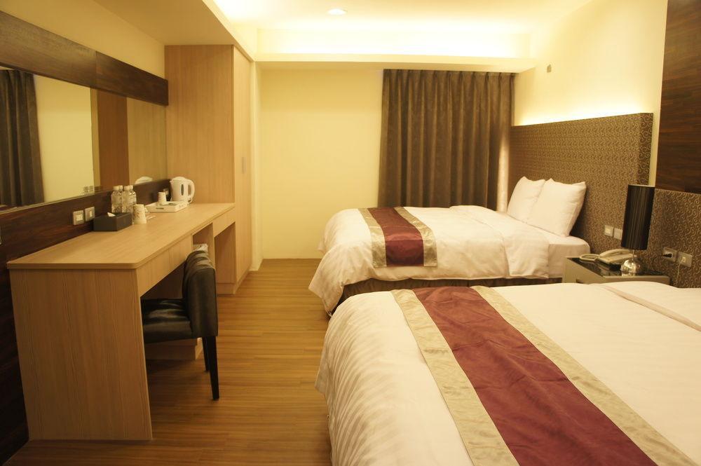 Taichung Saint Hotel Exterior photo