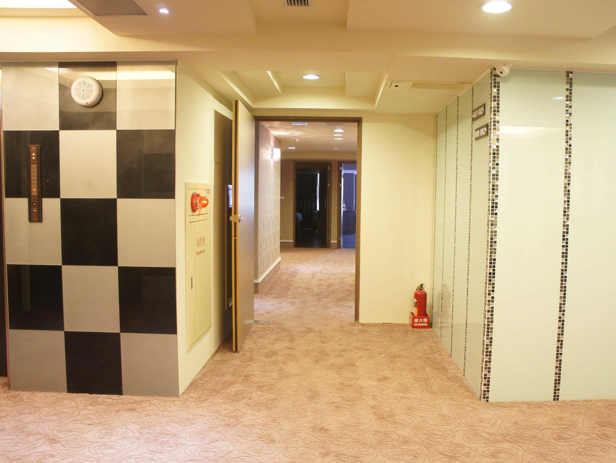 Taichung Saint Hotel Exterior photo