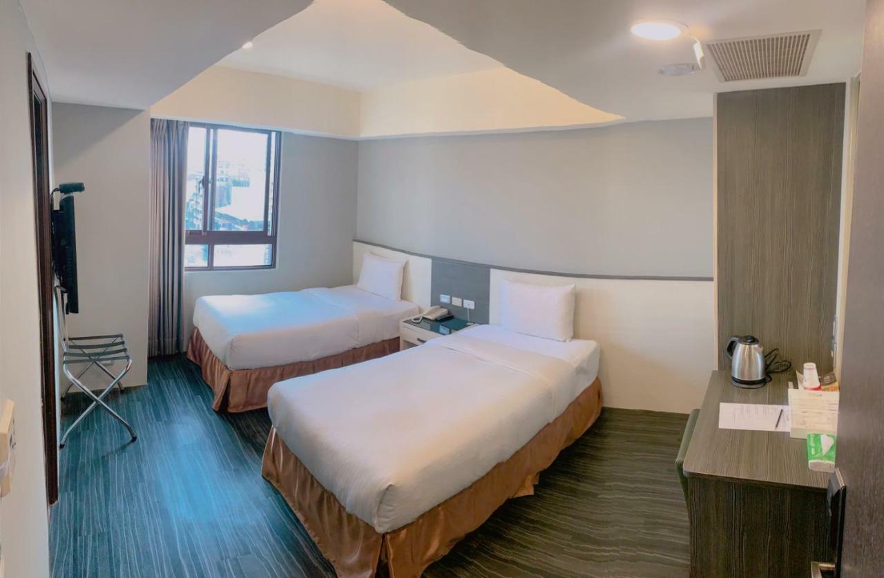 Taichung Saint Hotel Exterior photo